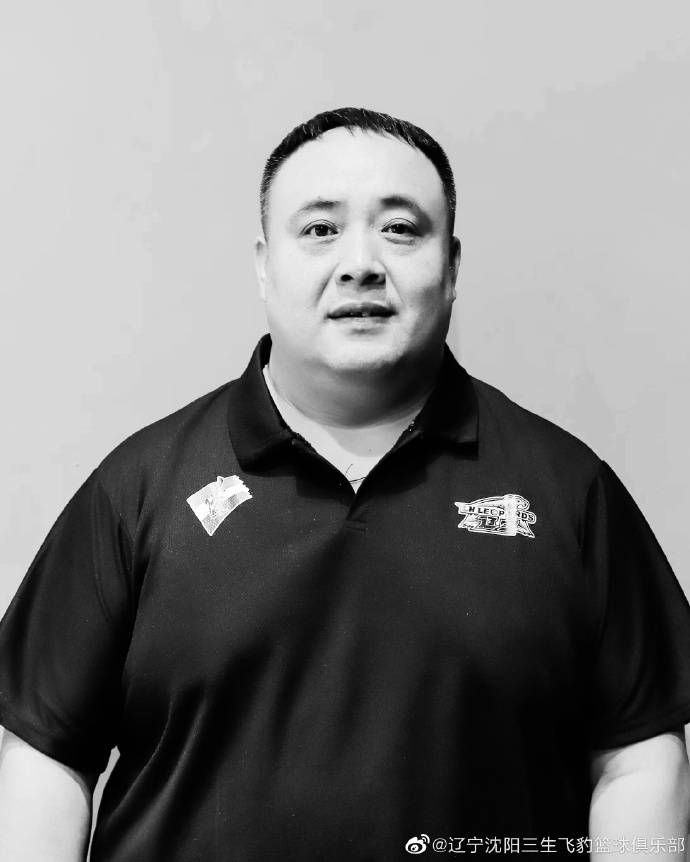 正如预告中所呈现的，流行天后凯特与同为巨星的男友巴斯蒂安即将在演唱会结婚，就在两人喜结连理的前一刻，凯特发现了巴斯蒂安的不忠，“理智”的她做出了一个令人大跌眼镜的决定——与现场的路人甲结婚！这位“幸运儿”就是被朋友拽去看演唱会的普通数学老师查理，两人就此阴差阳错地开启了一段“巨星平民恋”